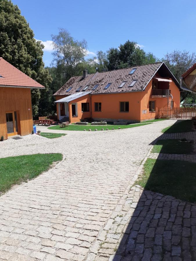 Kypruv Mlyn Villa Kninice Exterior photo
